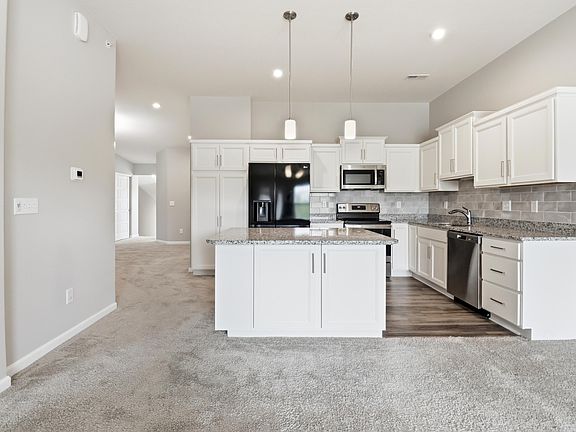 2nd image of 7602 Woodhaven Ct