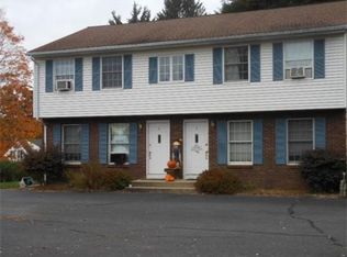 264 College Hwy APT 4, Southampton, MA 01073