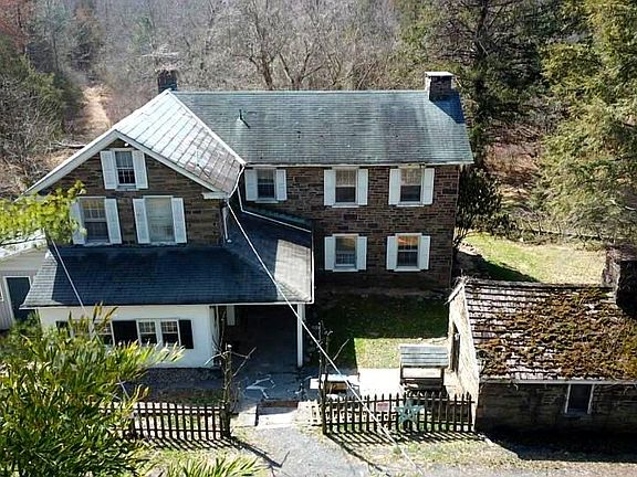 3rd image of 432 Quarry Rd