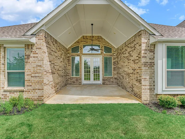 20911 Velvet Wing Dr — Photo 45