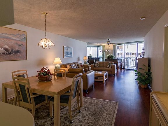 LIVING & DINING ROOM