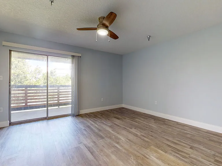 Janie B Apartments — Photo 42