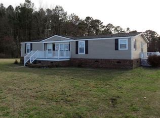 102 Fieldcrest Rd, Washington, NC 27889