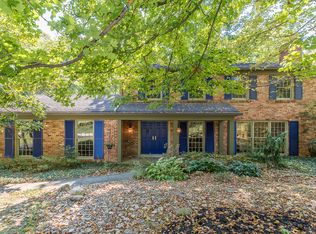 6017 Ropes Dr, Cincinnati, OH 45244