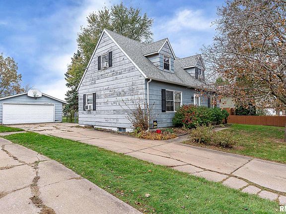2nd image of 3215 W 66th St