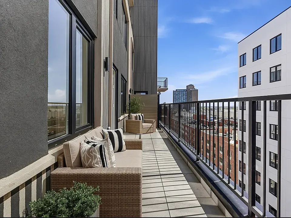 89-25 162nd St #1110