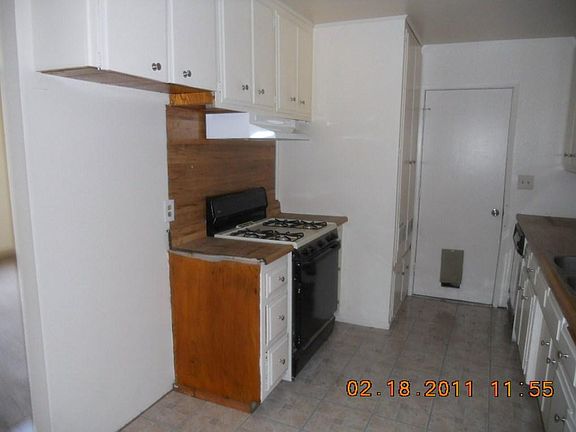 3rd image of 26936 Grace Ln