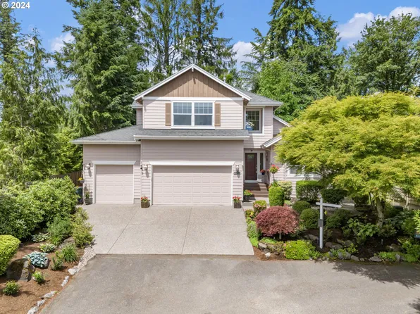 8747 NW Kearney St, Portland, OR 97229