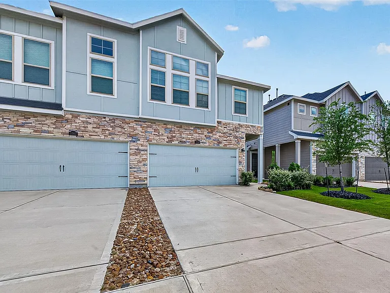 5558 Amber Brook Ln — Photo 8