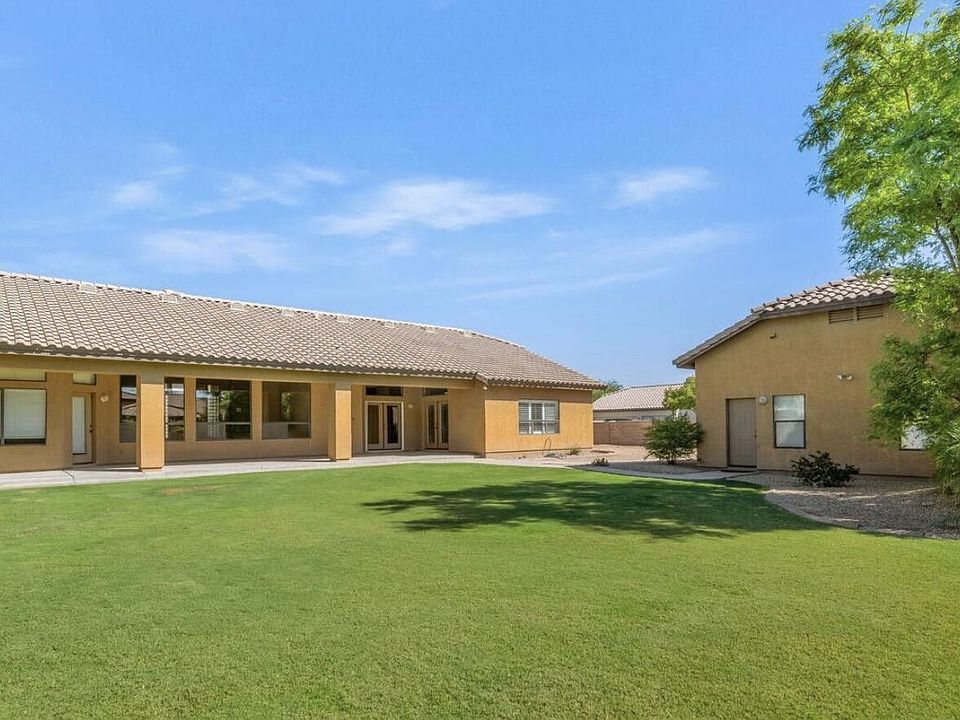 2nd image of 4815 W DESERT HOLLOW Drive