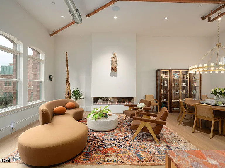 50 W Palm Ln — Photo 12