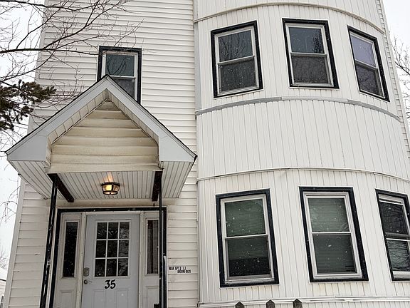 2nd image of 35 Younglove Ave
