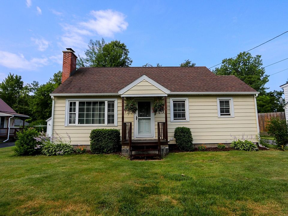 1st image of 33 Maple St
