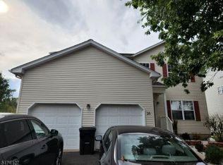 25 Kiser Ln, Bridgewater, NJ 08807