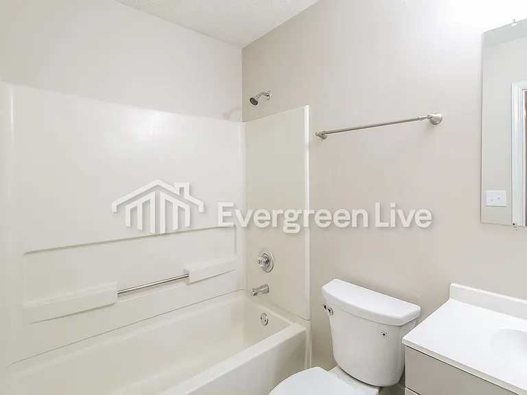 2613 Laurel View Dr — Photo 12