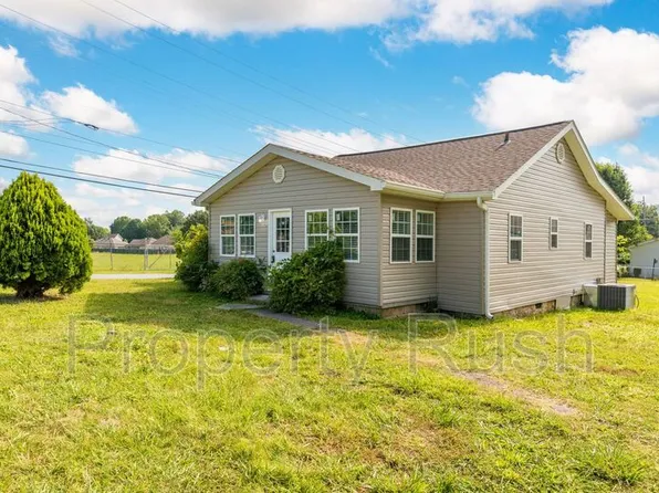 700 Indian Ave, Rossville, GA 30741