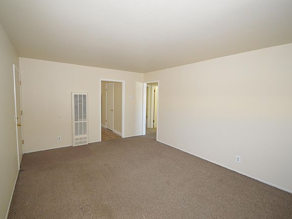3rd image of 217 California Ave APT 3