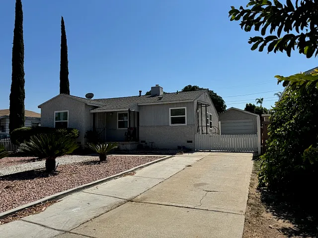 722 W 9th St — Photo 1
