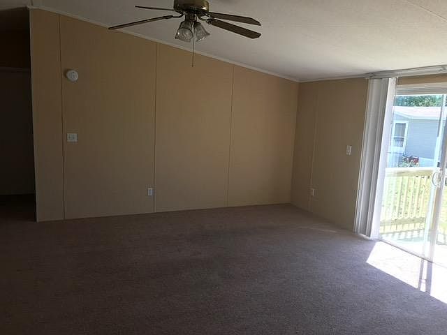 2nd image of 217 Oak Ln