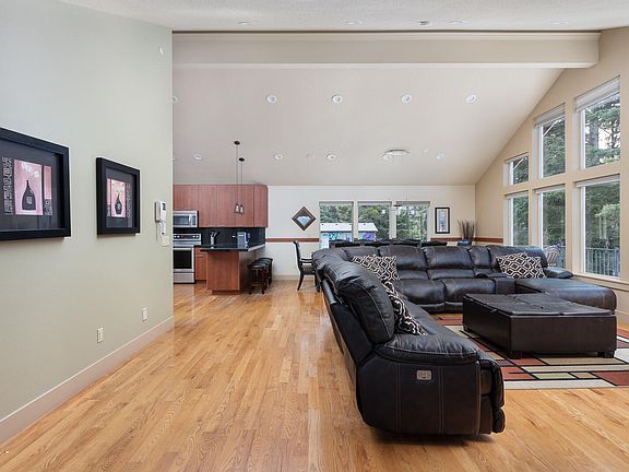 4th image of 2777 NW Neptune Ave