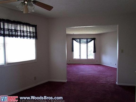5th image of 825 Sunflower Dr