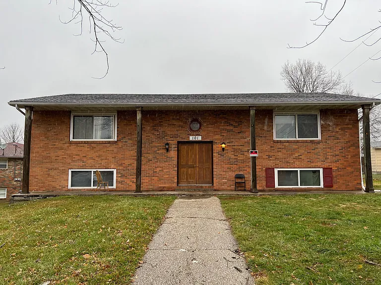 101 Sanders Ct #4 — Photo 1