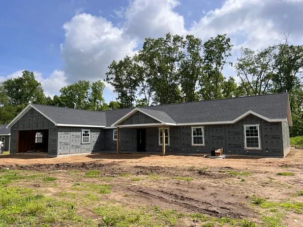 130 Walnut St, Jonesville, MI 49250