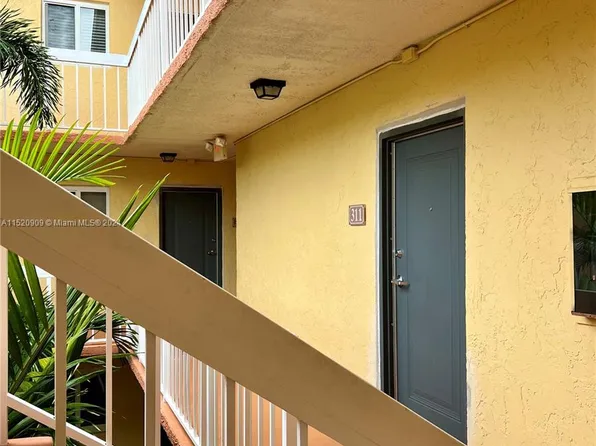 7920 Camino Real #M-311, Miami, FL 33143