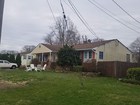 3rd image of 3 Stratford Dr