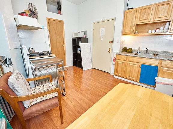 2nd image of 17 Pike St APT 1D