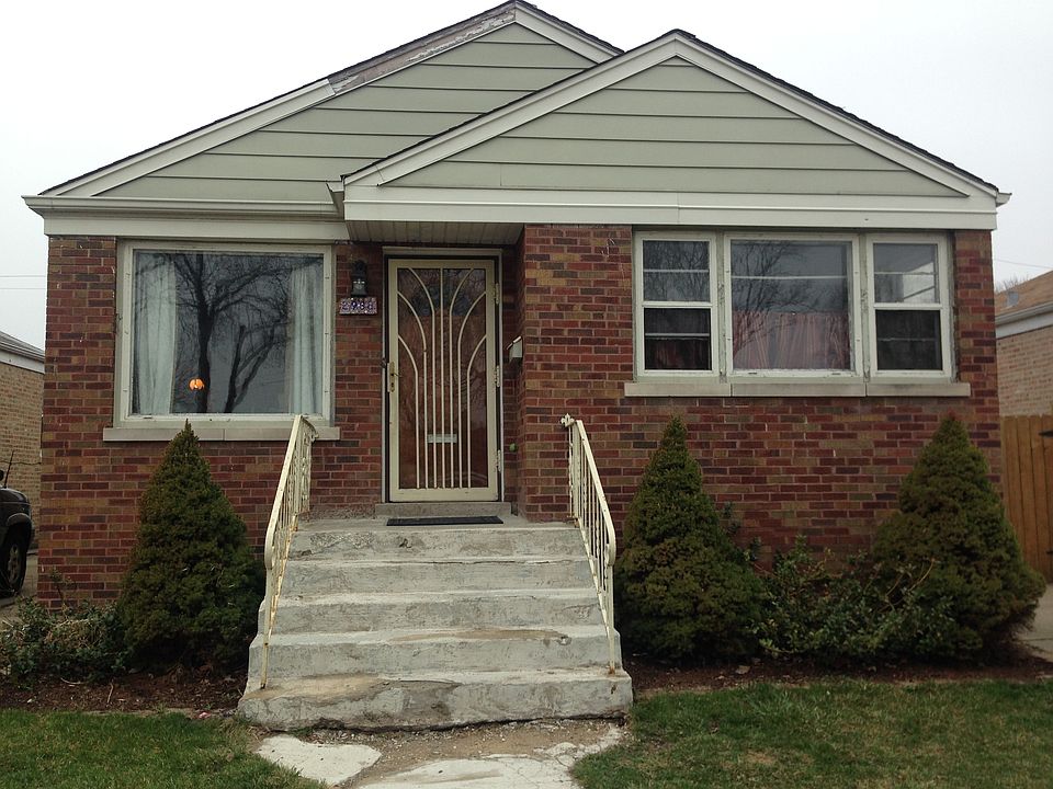 1st image of 2938 N Kenosha Ave
