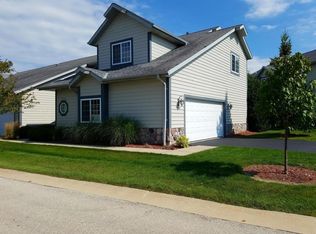 5347 S Hidden Dr, Greenfield, WI 53221