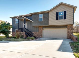 1206 S 17th St, Ozark, MO 65721