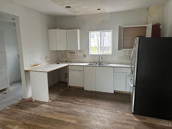 5th image of 5819 Bramble Ave