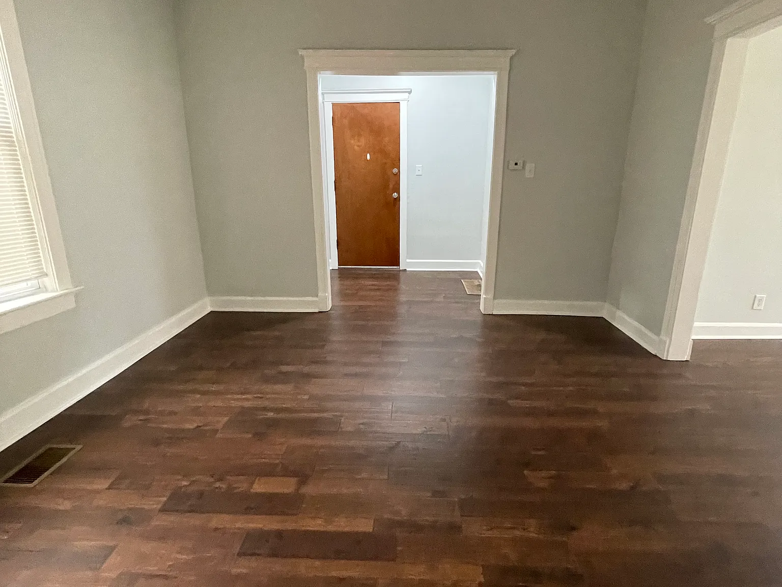 2 bed, 1200 sqft, $1,450 — Photo 3