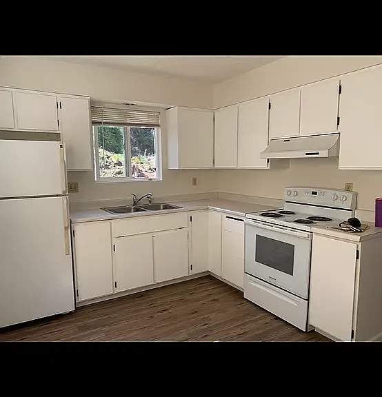 802 Wheeler St #3 — Photo 2