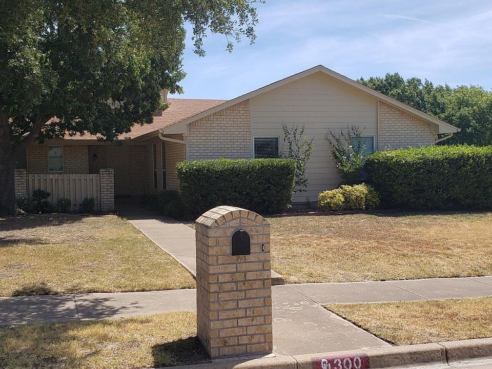 2nd image of 300 Overcrest Dr