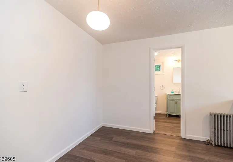 11 S Harrison St #B — Photo 12