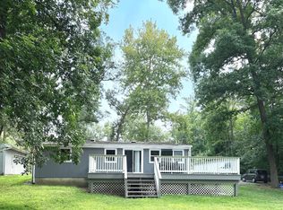 9101 Wildwood St, Lorton, VA 22079