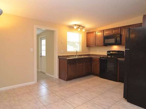 3rd image of 5403 4th Street Ct E