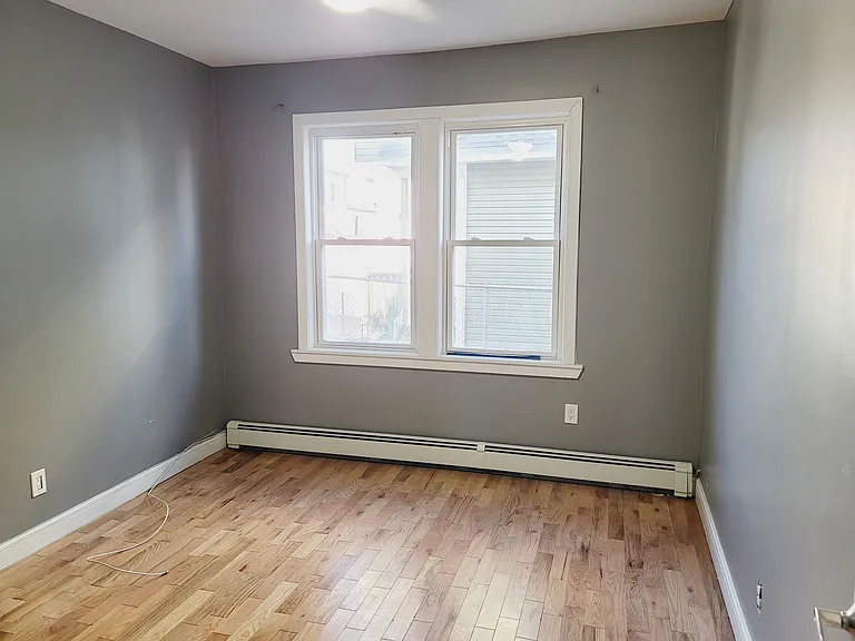151-153 Isabella Ave #1 — Photo 4