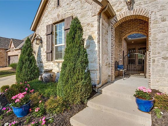 3rd image of 5816 Heron Bay Ln