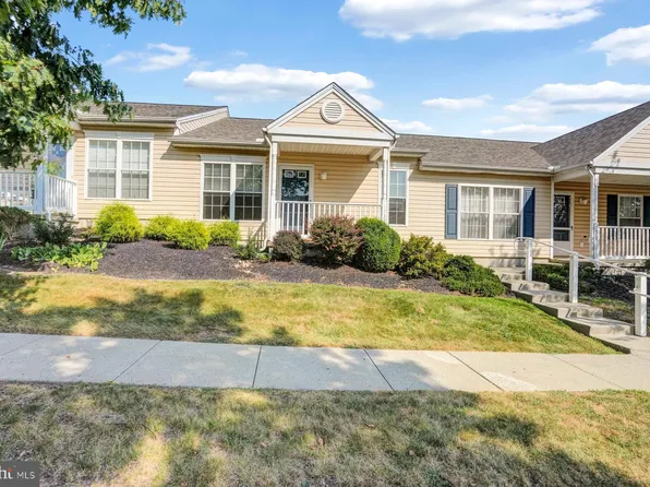 1532 Foresman Dr, Pottstown, PA 19464