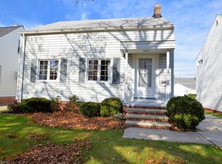7006 Luelda Ave, Parma, OH 44129