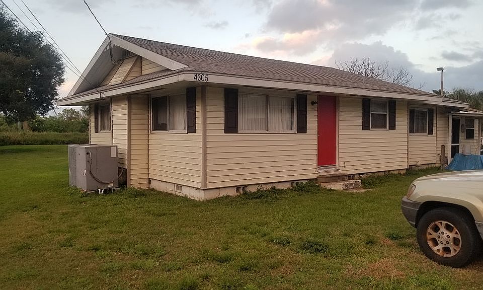1st image of 4305 Worth St