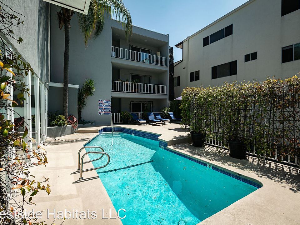 1st image of 170 N Crescent Dr APT 206