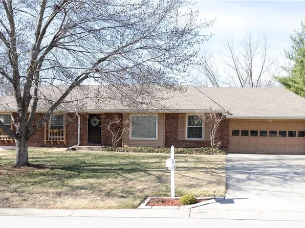 2000 NE 34th Pl, Kansas City, MO 64116