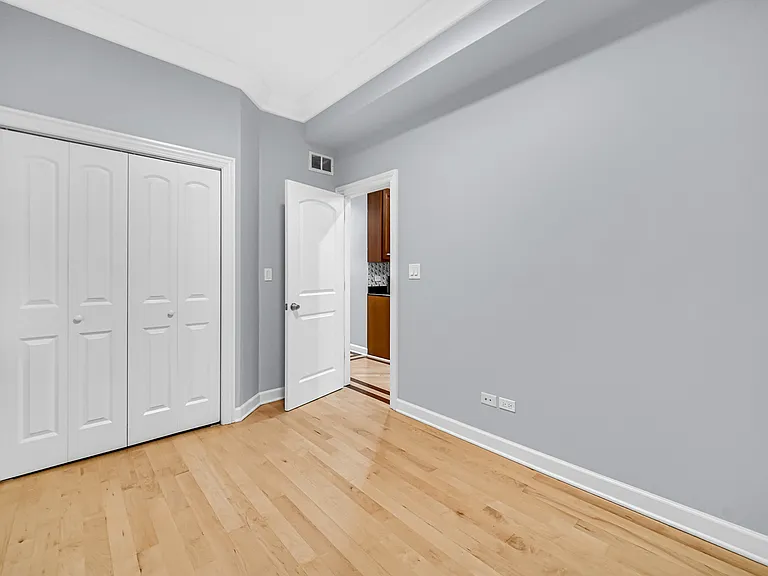 2951 N Allen Ave #1 — Photo 10