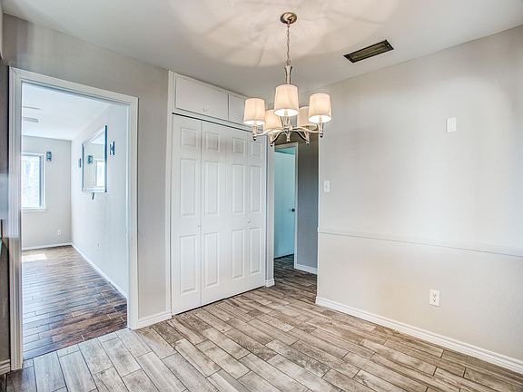 3rd image of 1526 Goodwin Dr