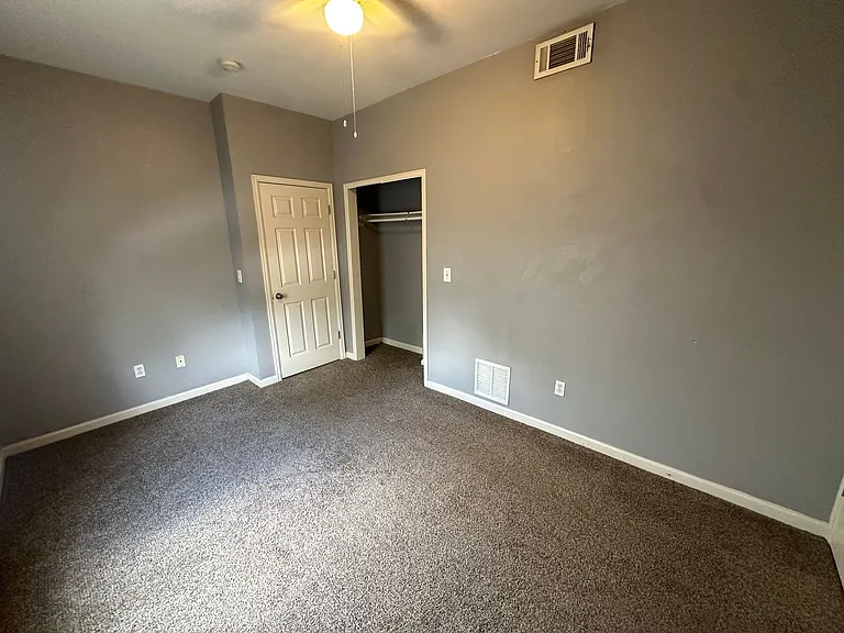 4415 Umatilla St — Photo 8
